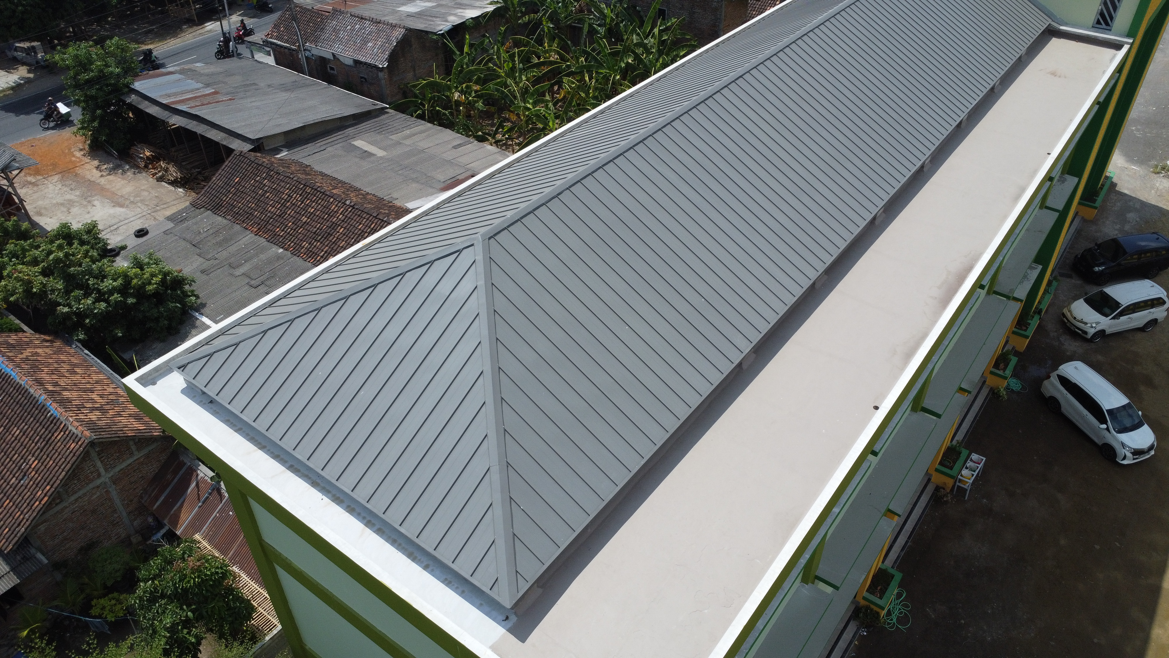 INNOVATION ROOF PROTECTION FOR EDUCATIONAL PLACES