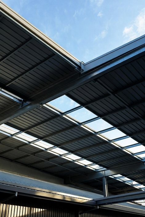 Understanding the Concept of Functional and Aesthetic Industrial-Style Roofing